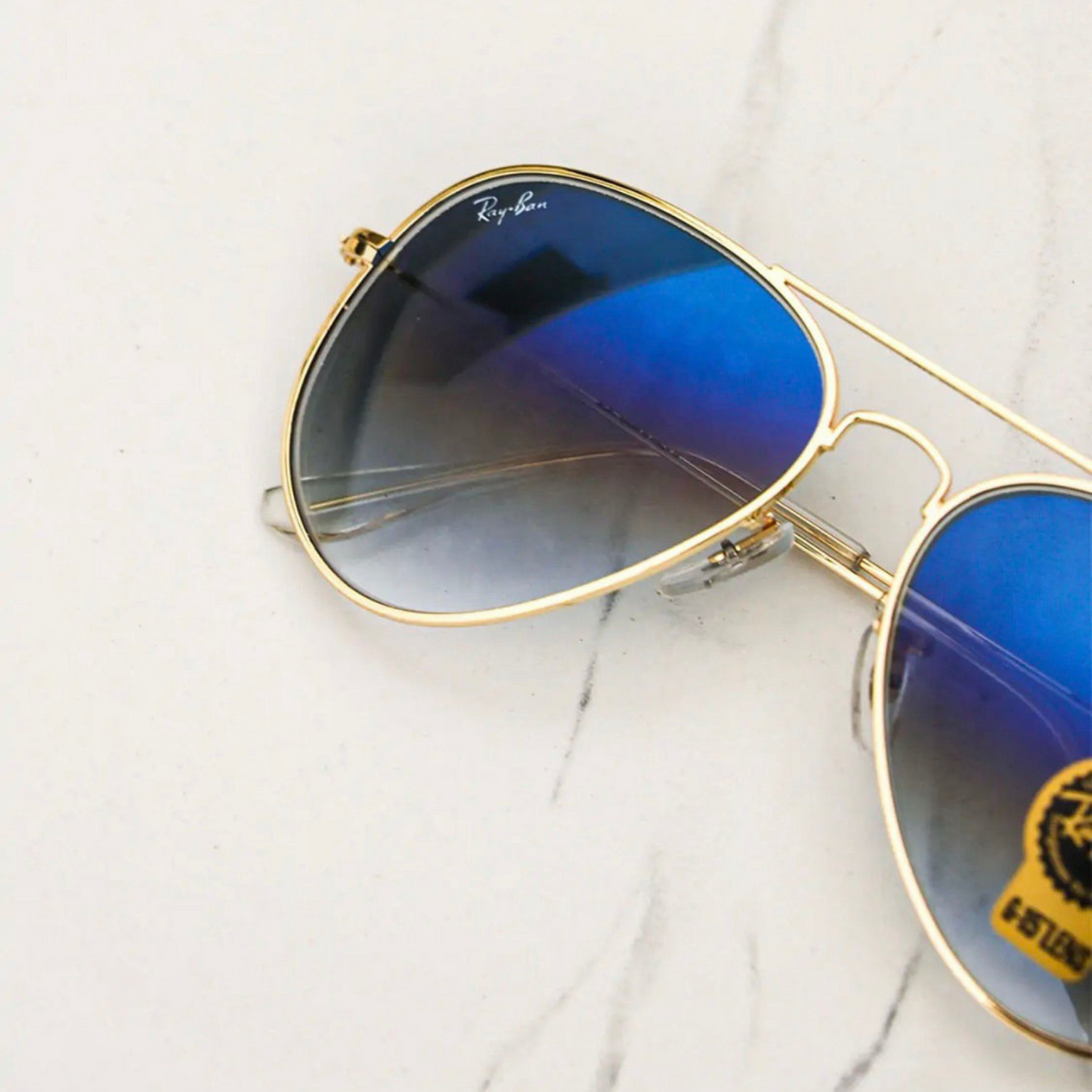 RAY-BAN Blue Shaded & Gold 3026 Aviator Causal Latest Sunglass For Unisex.