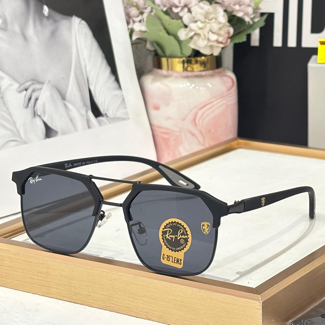 Ray Ban Grey Clear Eyewear For Daily Causal Evergreen UV Protected For Unisex.